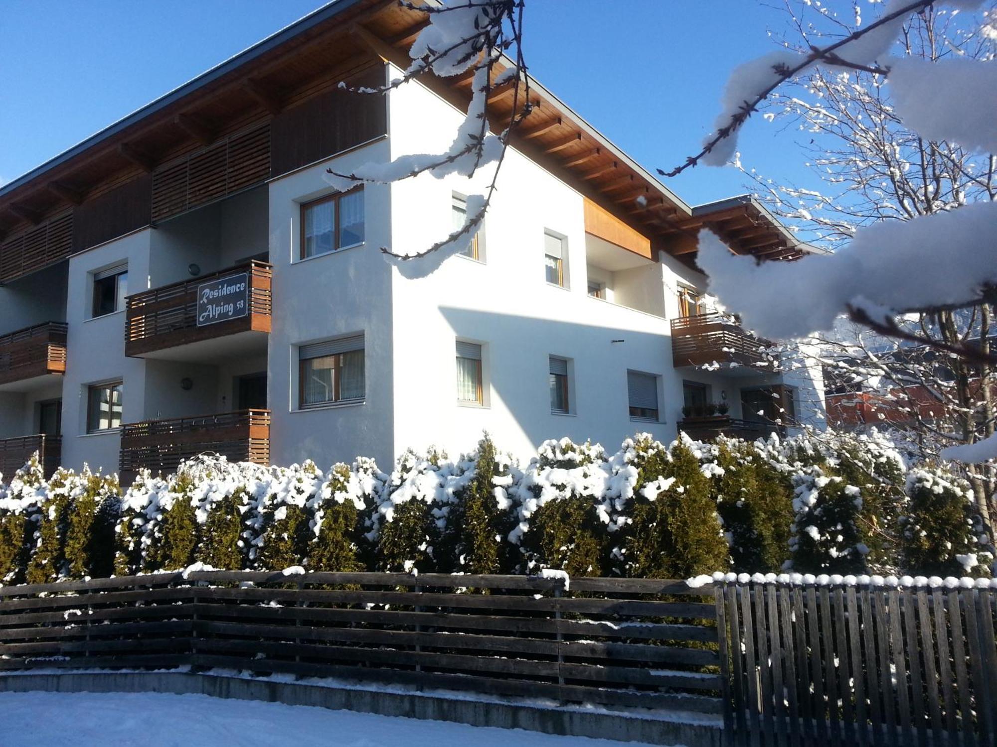 Alping Apartments Brunico Eksteriør billede